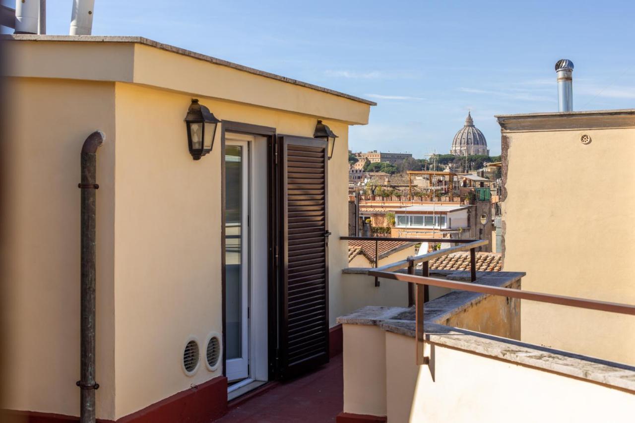 Iflat The Roman Terrace Bagian luar foto
